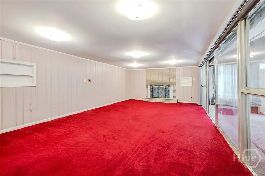 48 E 61st Street Savannah GA 31405