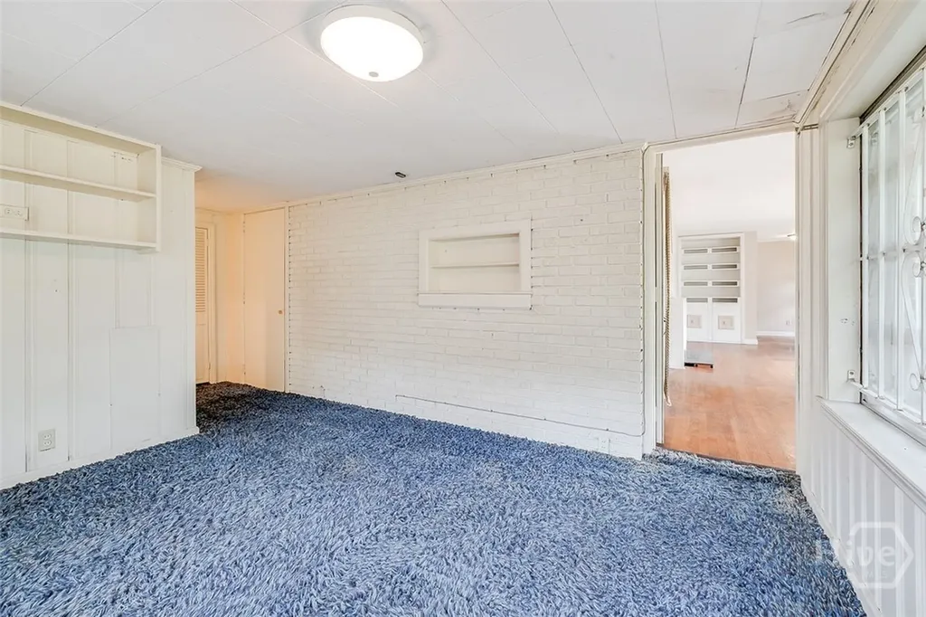 48 E 61st Street Savannah GA 31405