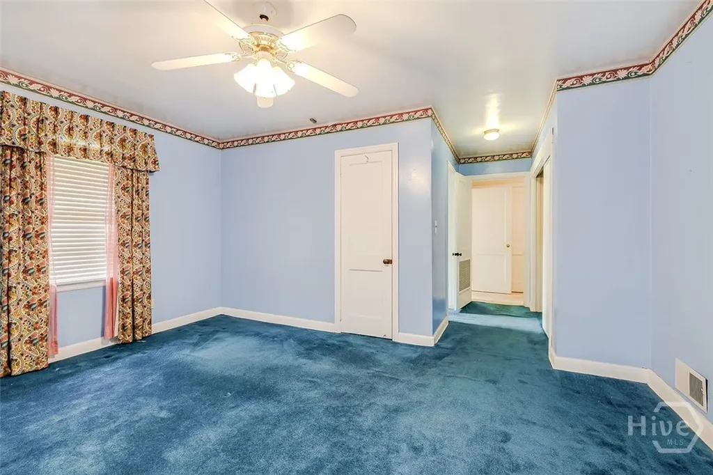 48 E 61st Street Savannah GA 31405