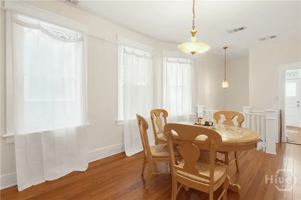 545 E Park Avenue Savannah GA 31401