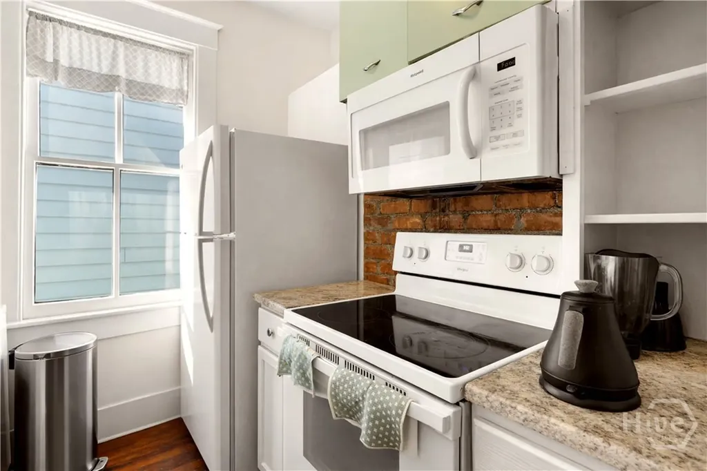 545 E Park Avenue Savannah GA 31401
