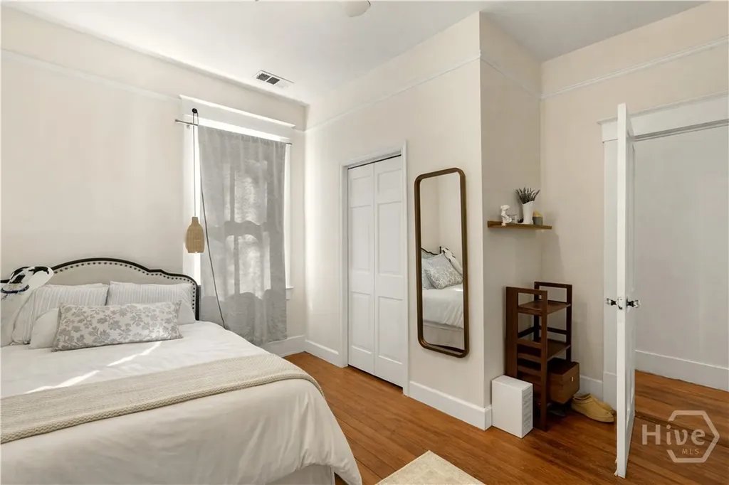 545 E Park Avenue Savannah GA 31401