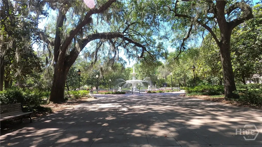545 E Park Avenue Savannah GA 31401