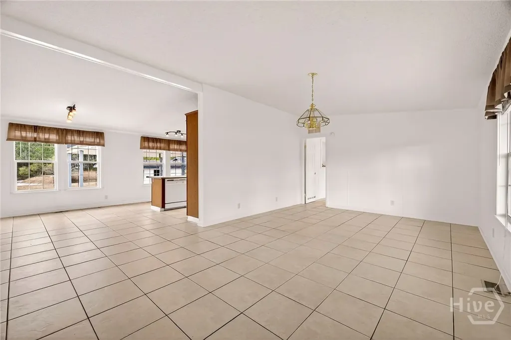 1323 Starling Road Pembroke GA 31321