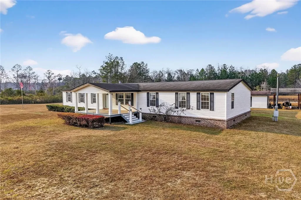 1323 Starling Road Pembroke GA 31321