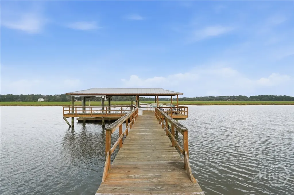 277 Catherine View Richmond Hill GA 31324