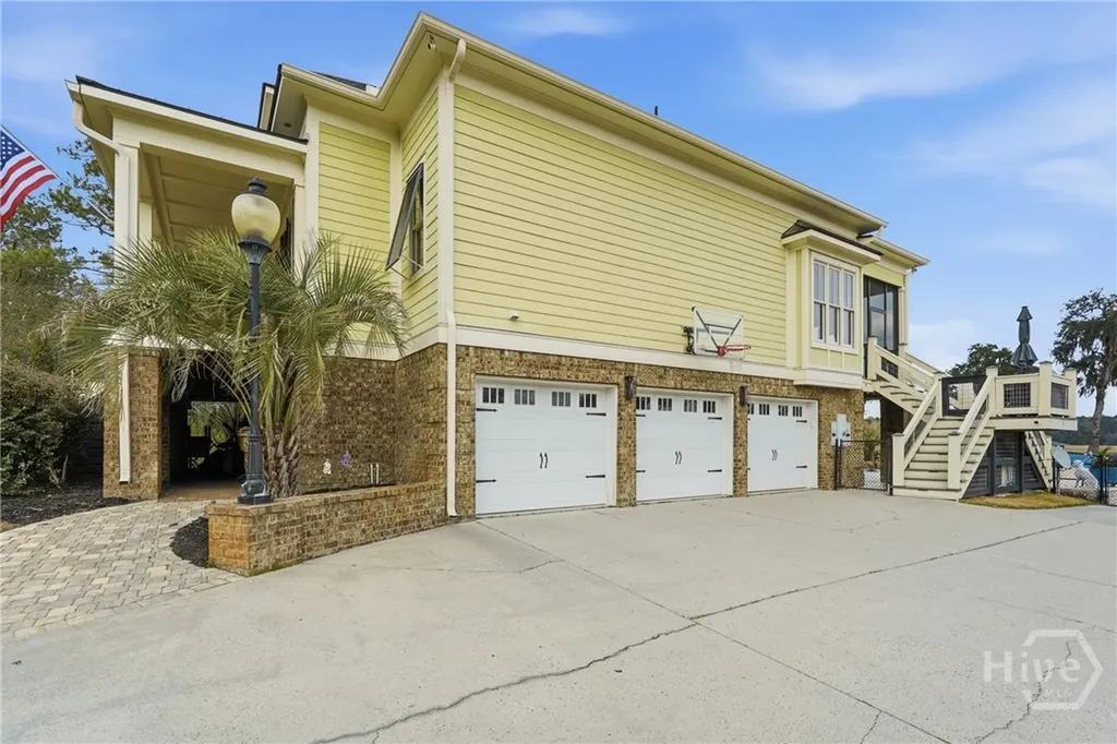 277 Catherine View Richmond Hill GA 31324