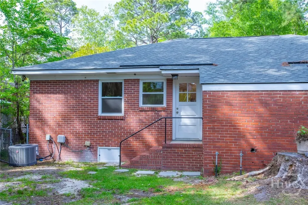 215 Brandywine Road Savannah GA 31405
