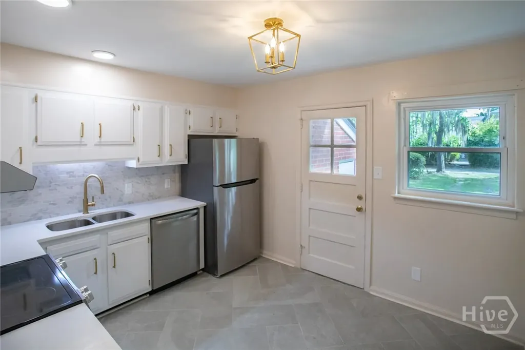 215 Brandywine Road Savannah GA 31405