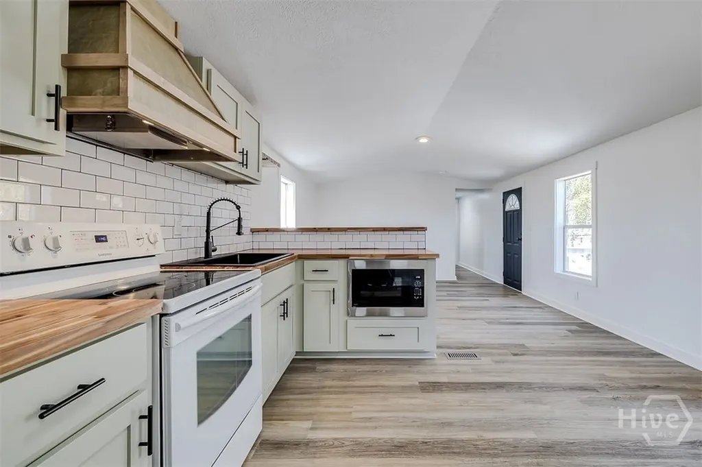 451 Schuman Drive Bloomingdale GA 31302