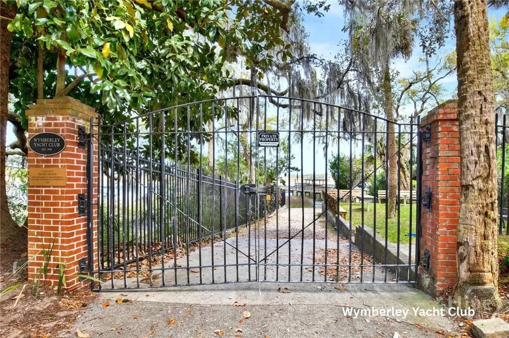 12 Fallowfield Drive Savannah GA 31406