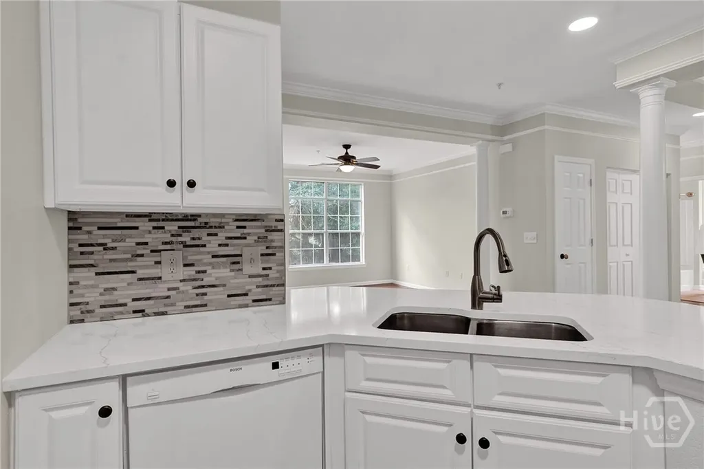 2516 Whitemarsh Way Savannah GA 31410