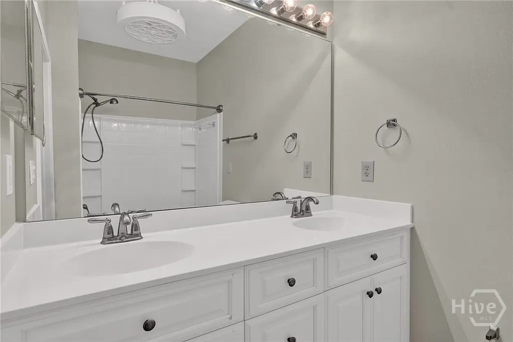2516 Whitemarsh Way Savannah GA 31410