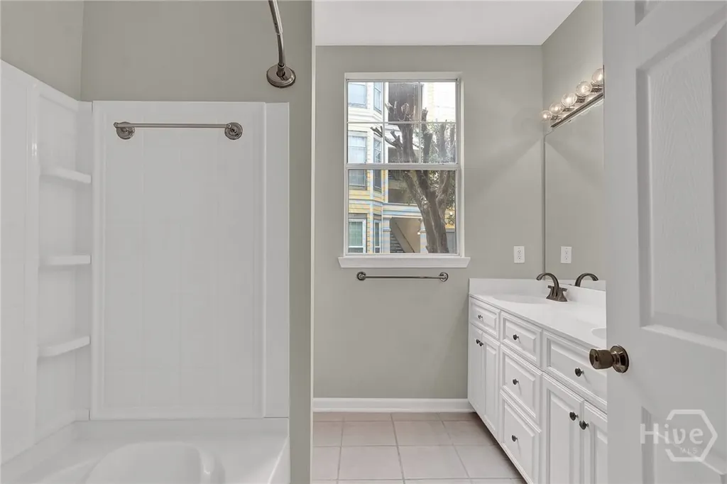 2516 Whitemarsh Way Savannah GA 31410