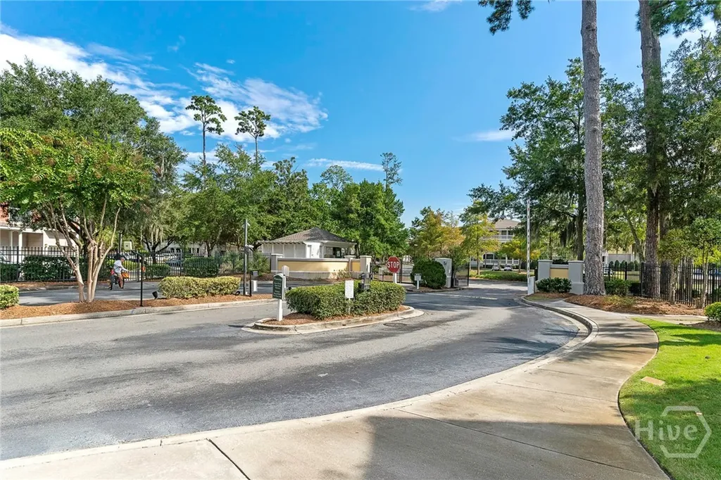 2516 Whitemarsh Way Savannah GA 31410