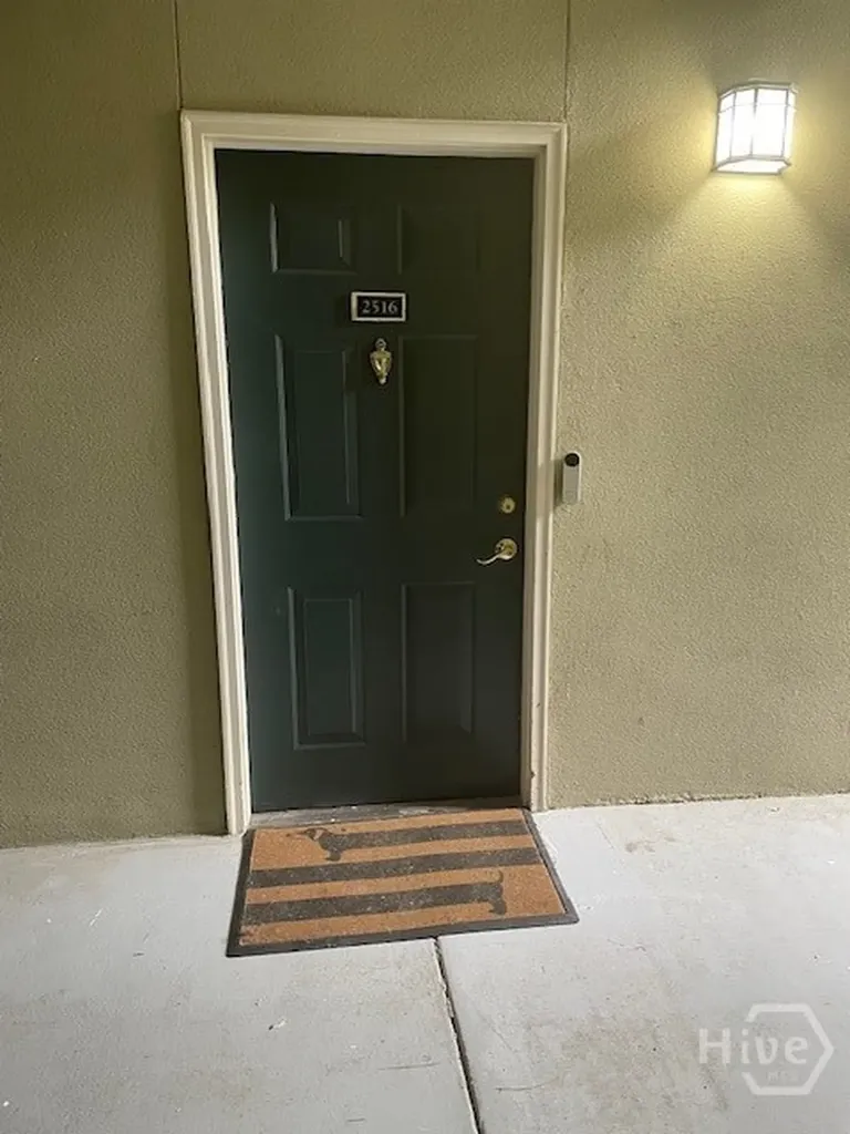 2516 Whitemarsh Way Savannah GA 31410