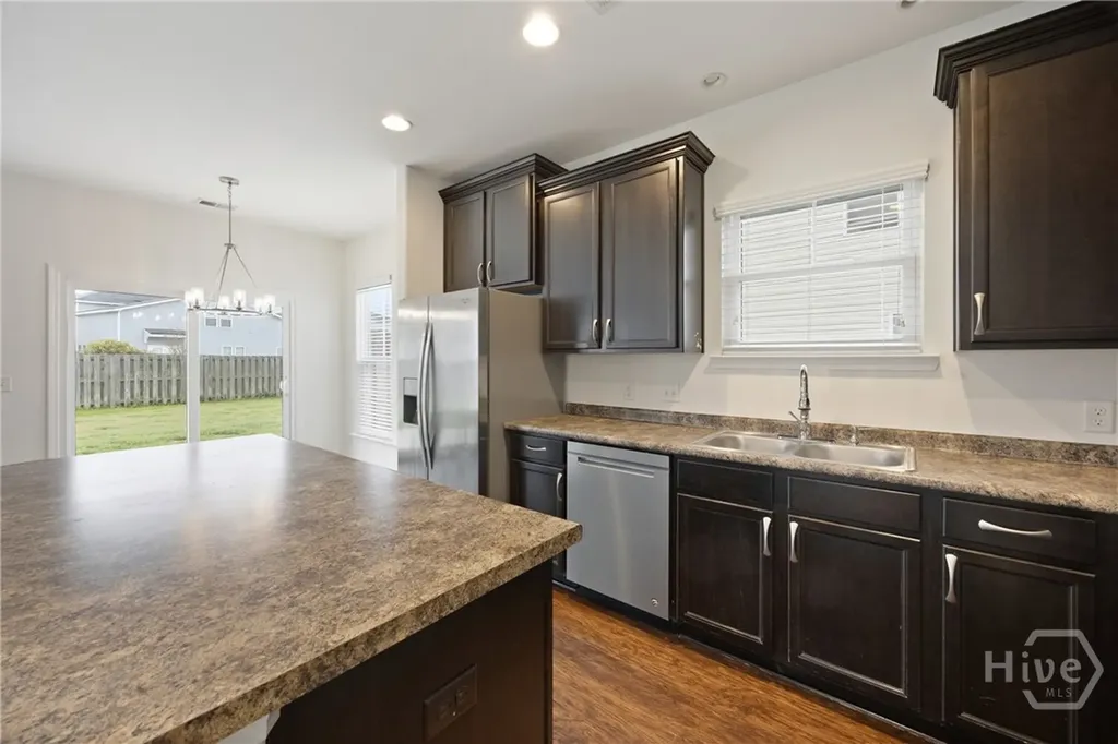 203 Lakepointe Drive Savannah GA 31407
