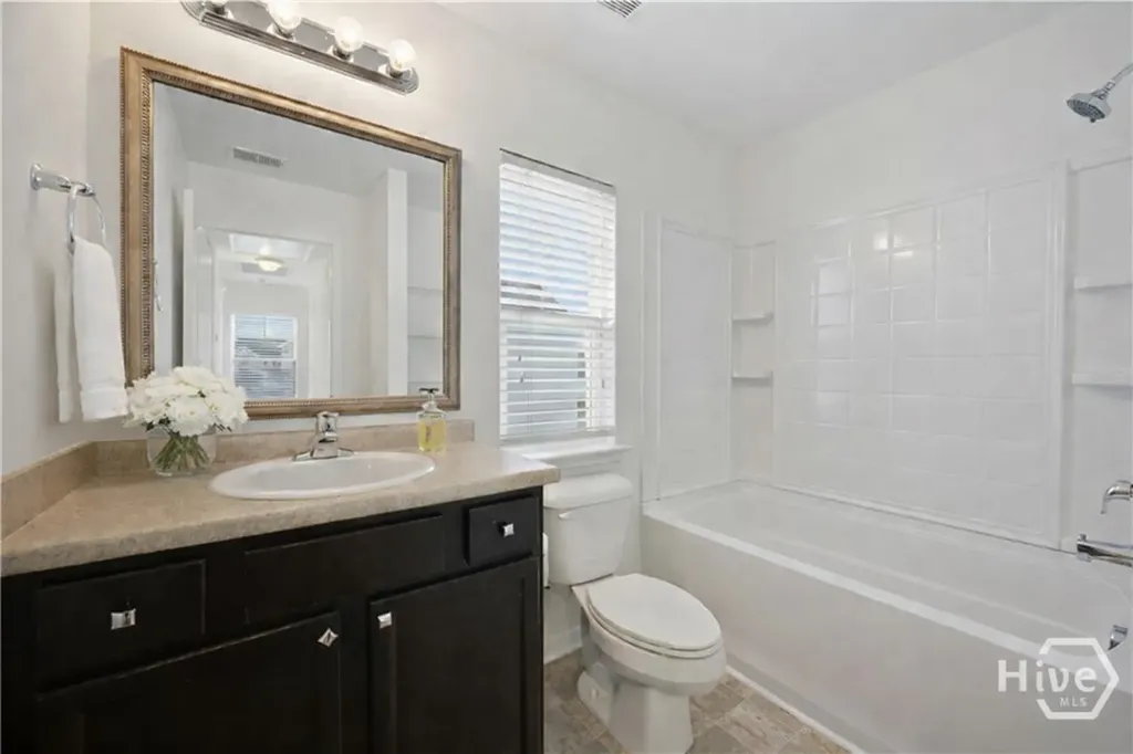 203 Lakepointe Drive Savannah GA 31407