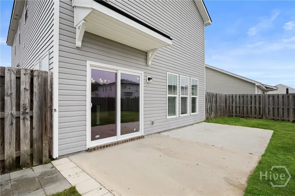203 Lakepointe Drive Savannah GA 31407