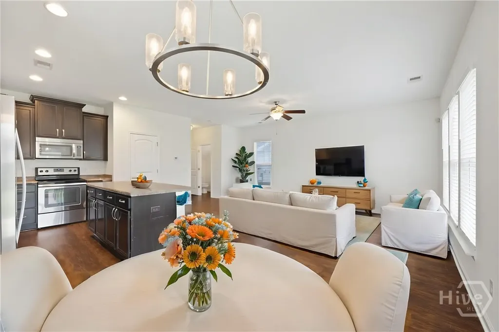203 Lakepointe Drive Savannah GA 31407