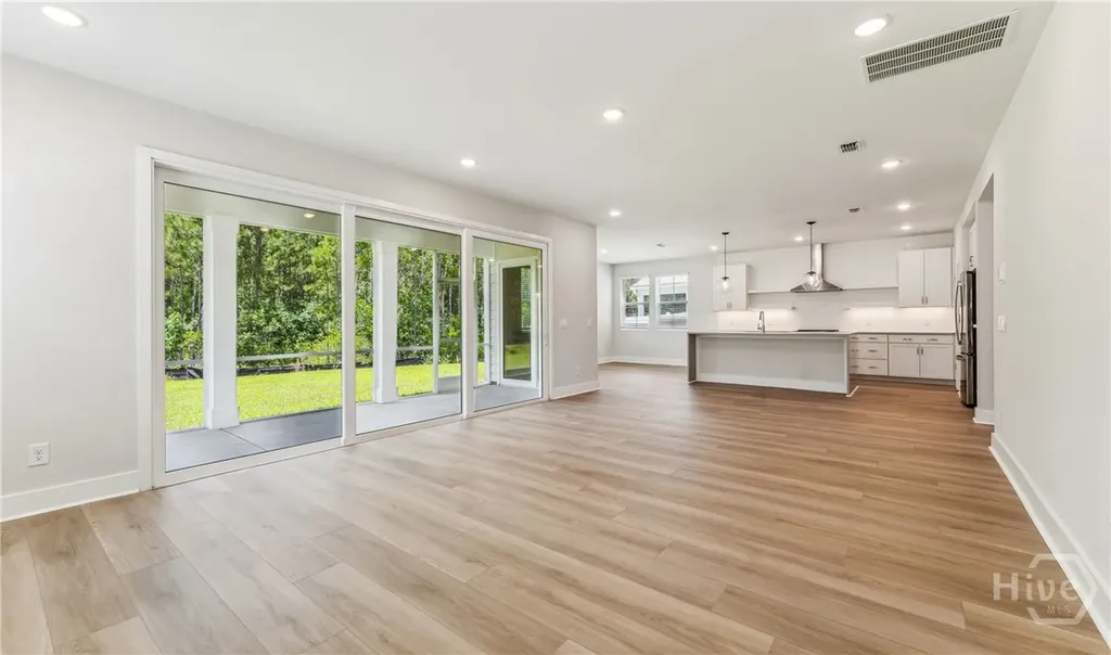 162 Mage Street Savannah GA 31302