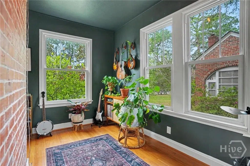 628 E 57th Street Savannah GA 31405