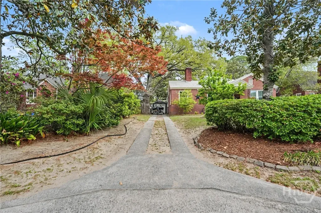 628 E 57th Street Savannah GA 31405