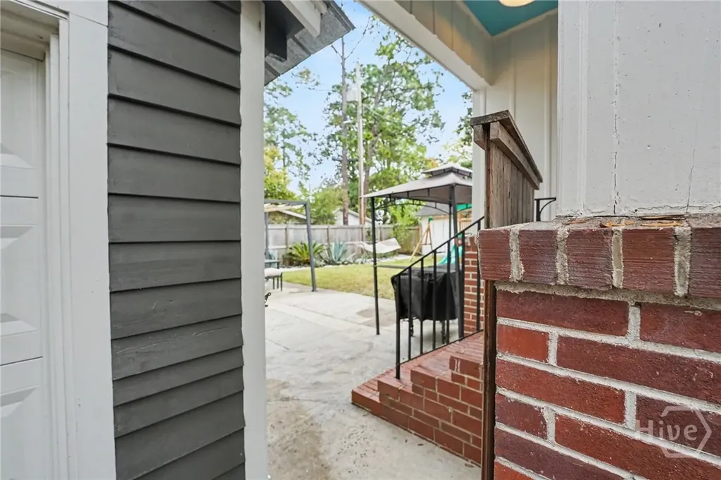 628 E 57th Street Savannah GA 31405