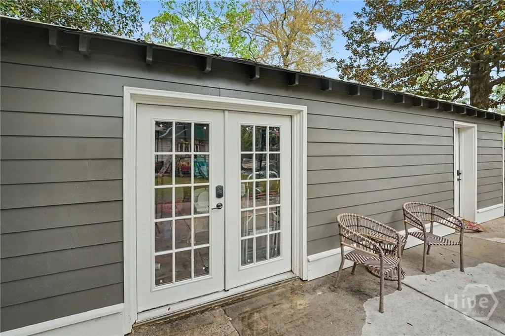 628 E 57th Street Savannah GA 31405