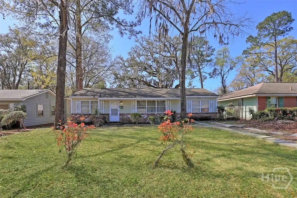 2223 N Fernwood Court Savannah GA 31404