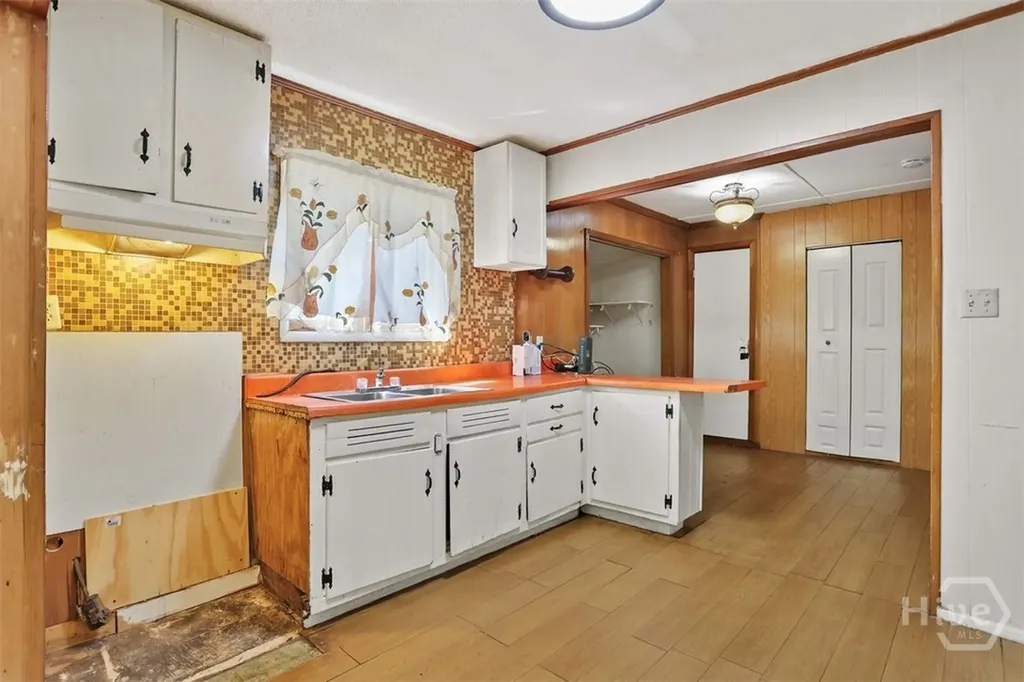 2223 N Fernwood Court Savannah GA 31404