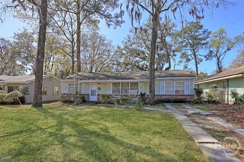 2223 N Fernwood Court Savannah GA 31404