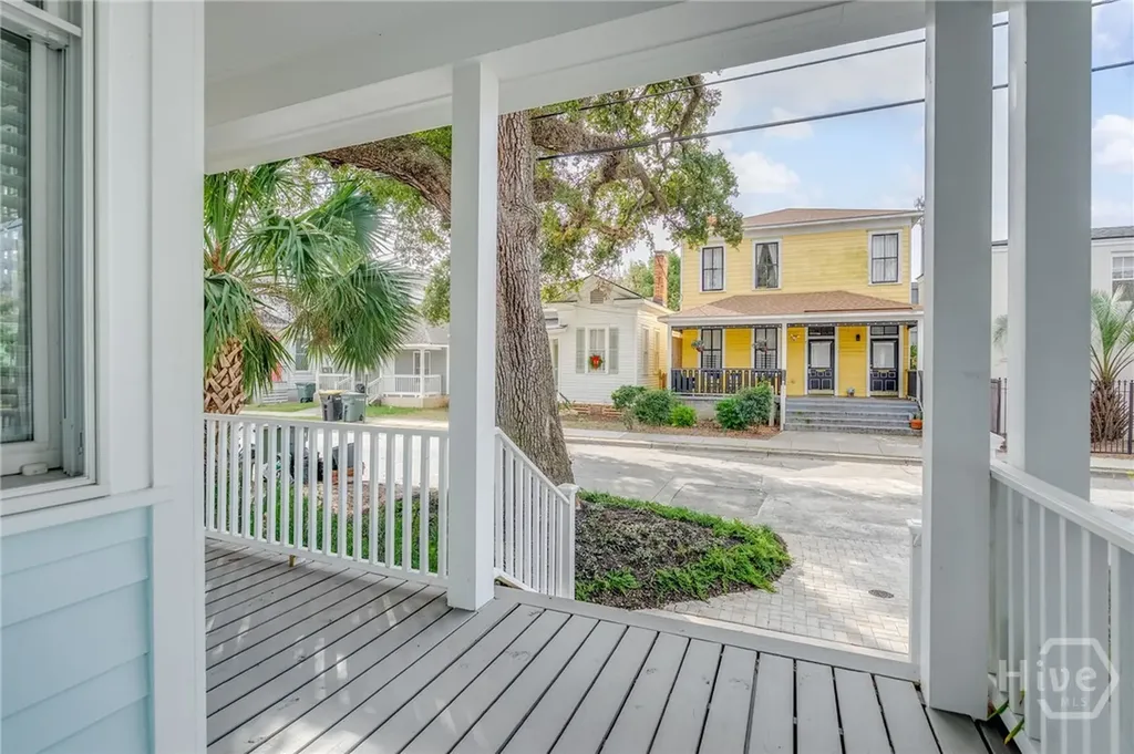 218 W 43rd Street Savannah GA 31401