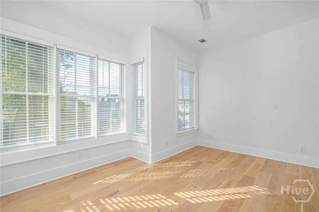 218 W 43rd Street Savannah GA 31401