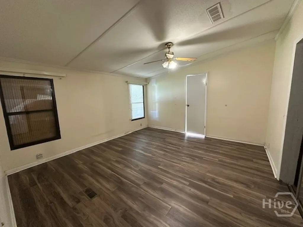 136 Burton Road Savannah GA 31405