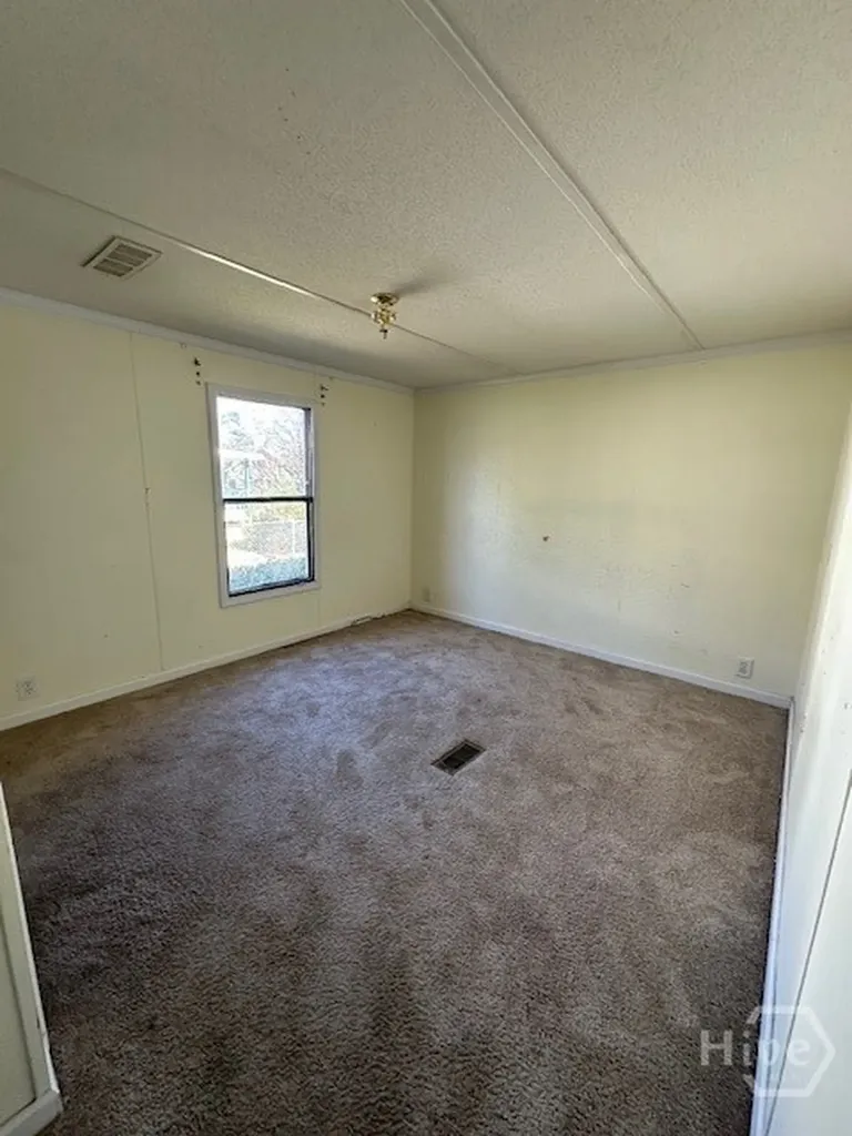 136 Burton Road Savannah GA 31405