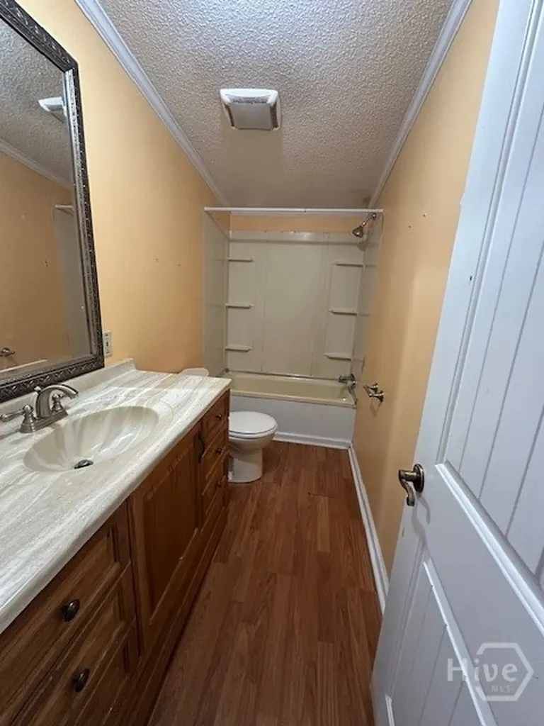 136 Burton Road Savannah GA 31405