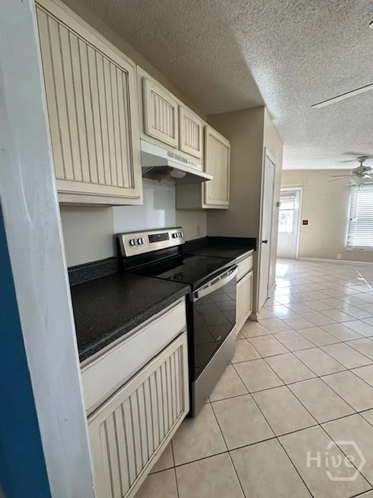 136 Burton Road Savannah GA 31405