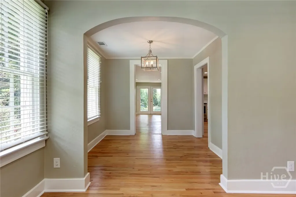416 E 61st Street Savannah GA 31405