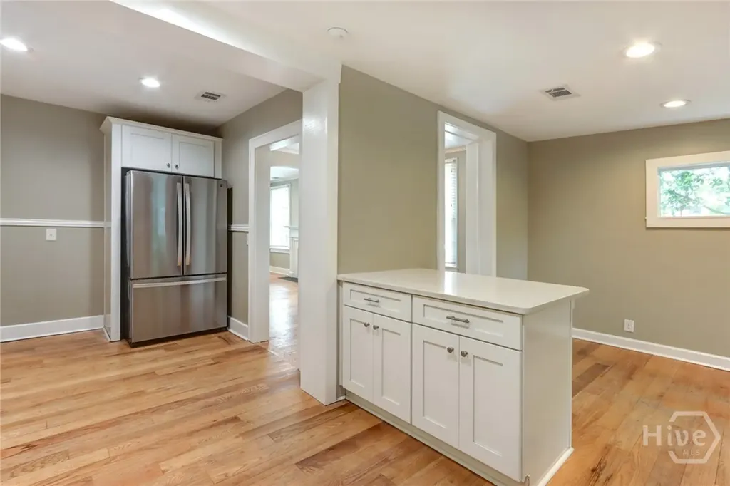 416 E 61st Street Savannah GA 31405