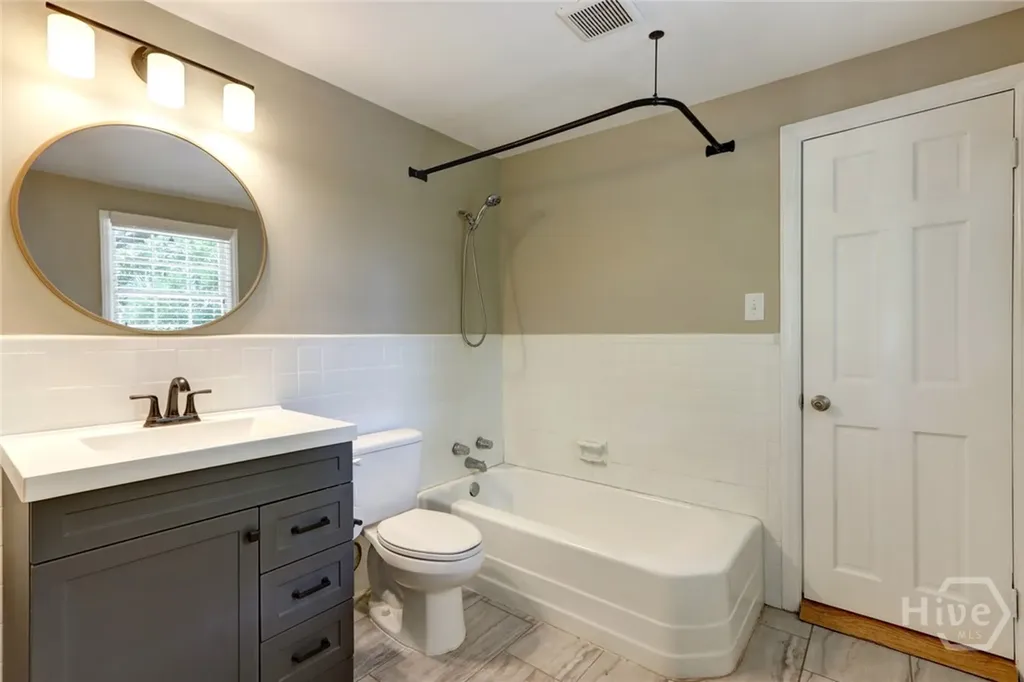 416 E 61st Street Savannah GA 31405