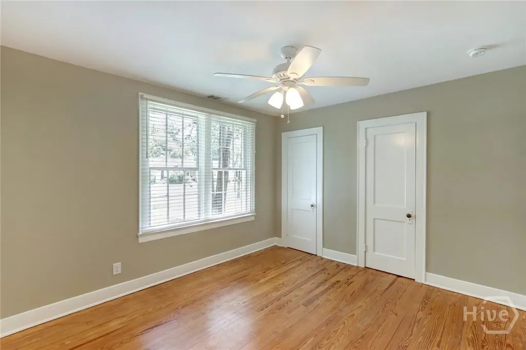 416 E 61st Street Savannah GA 31405