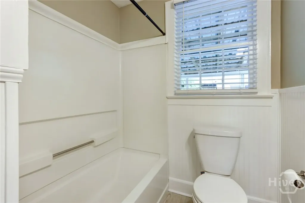 416 E 61st Street Savannah GA 31405
