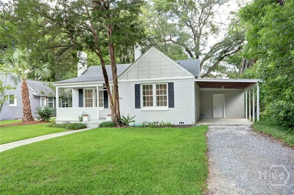 416 E 61st Street Savannah GA 31405