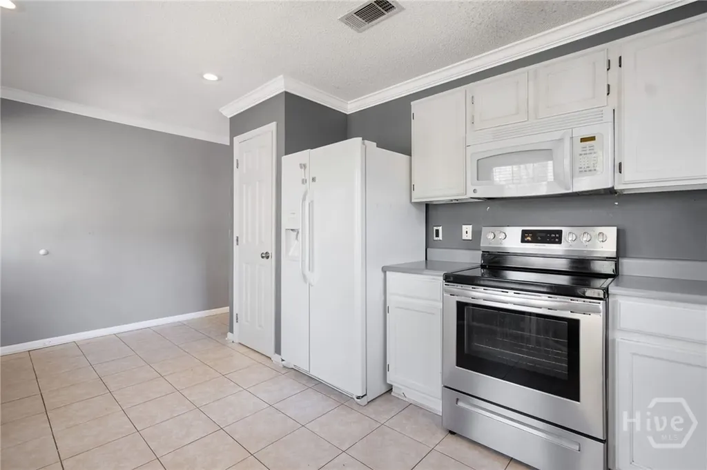 24 Saint Ives Drive Savannah GA 31419