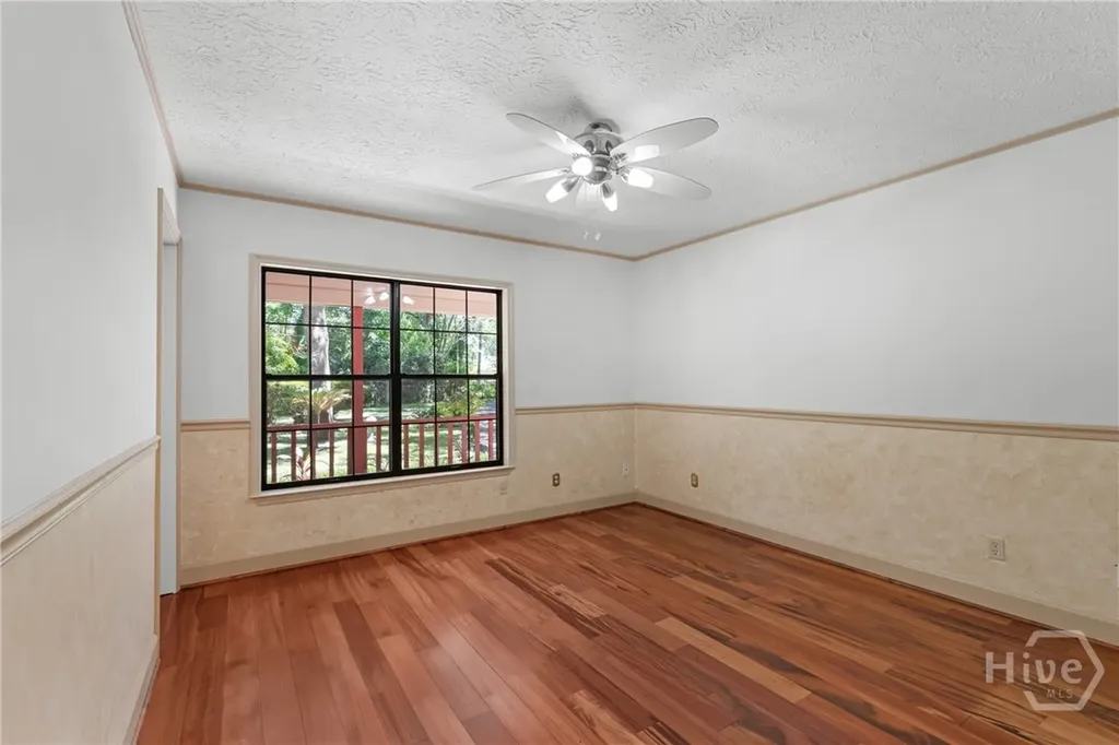 9 W Coquena Circle Savannah GA 31410