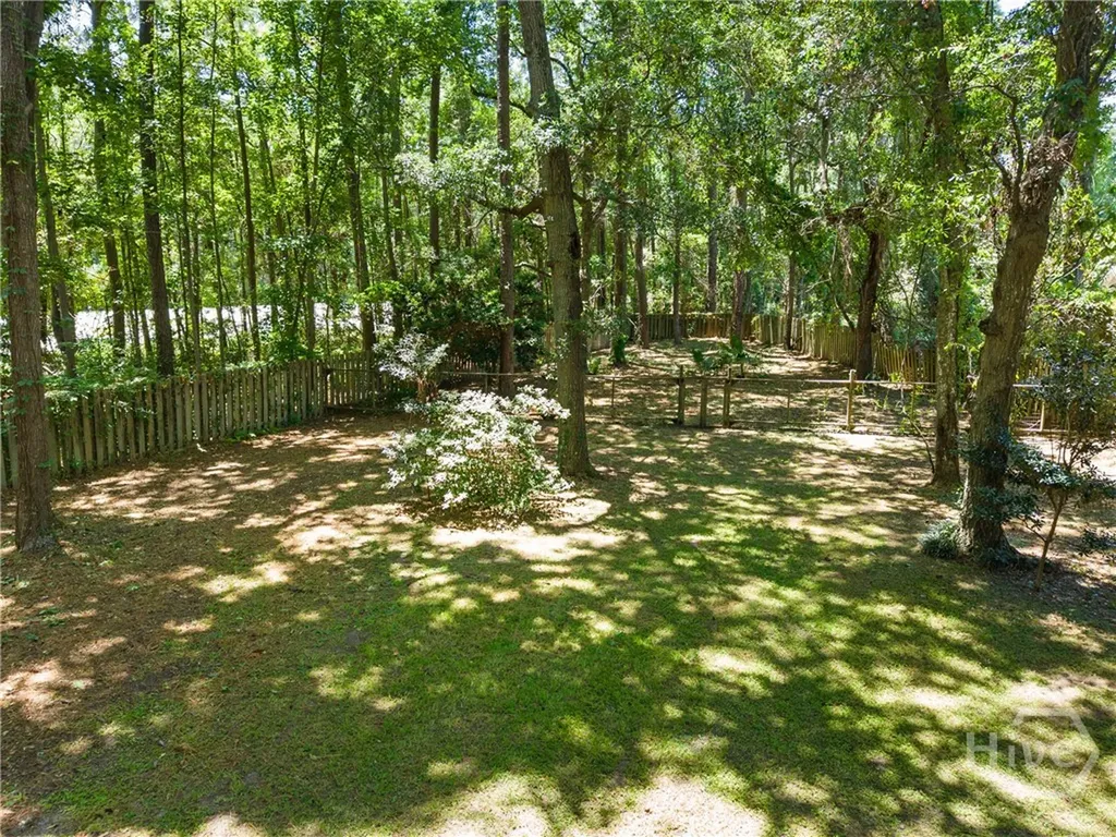 9 W Coquena Circle Savannah GA 31410