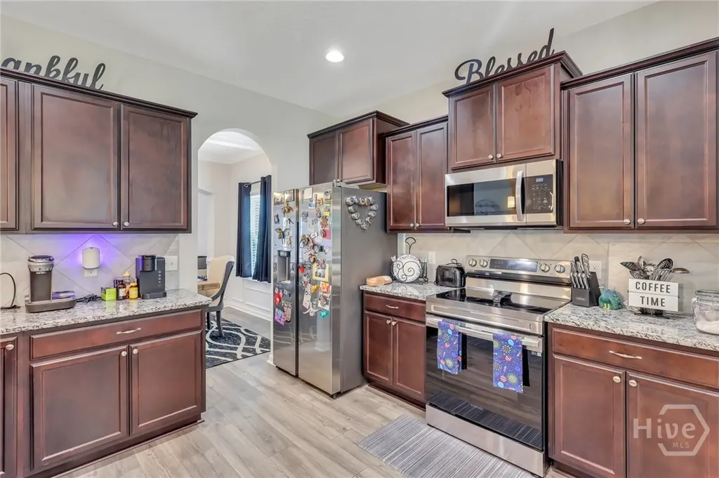 235 Sapwood Way Hinesville GA 31313