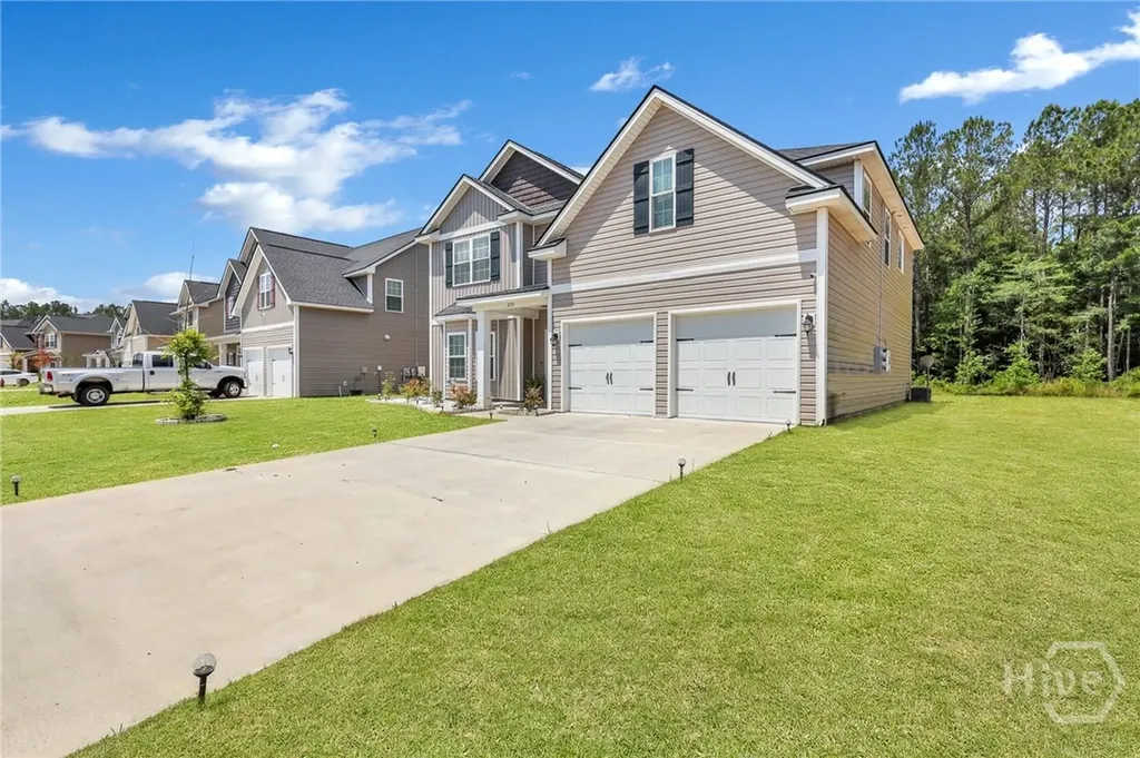 235 Sapwood Way Hinesville GA 31313