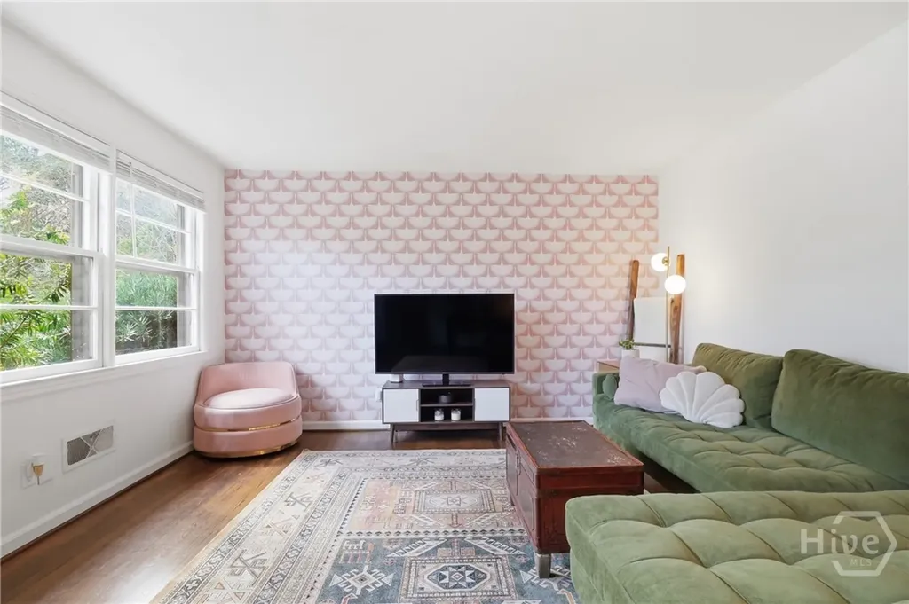 2232 Daffin Drive Savannah GA 31404
